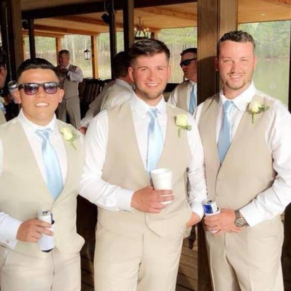 Meet your Posher, Cody - Picture 1 of 1